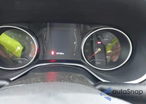 2020 Jeep Compass Altitude Fwd z USA, uszkodzony, nr VIN 3C4NJCBB9LT102536